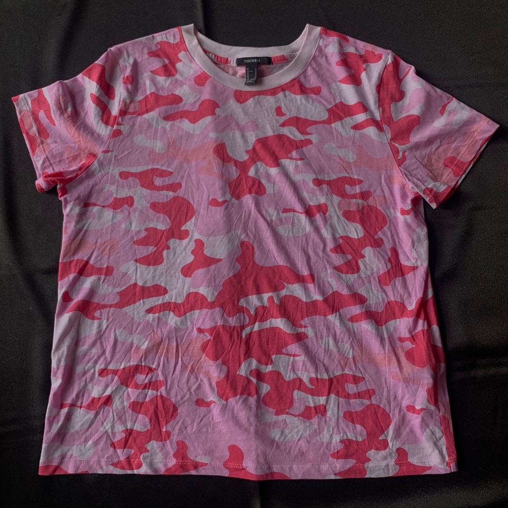 Pink camo tee